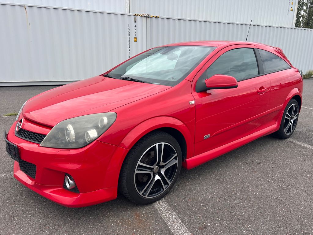 Astra GTC 1.8 ECOTEC OPC-Line LPG
