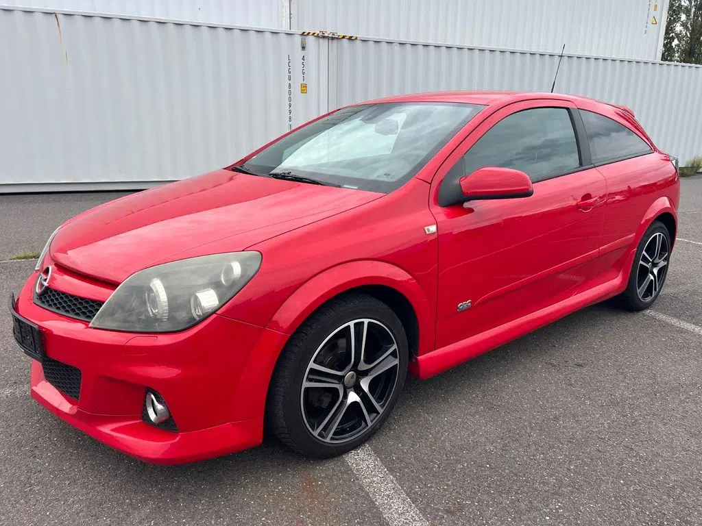 Astra GTC 1.8 ECOTEC OPC-Line LPG