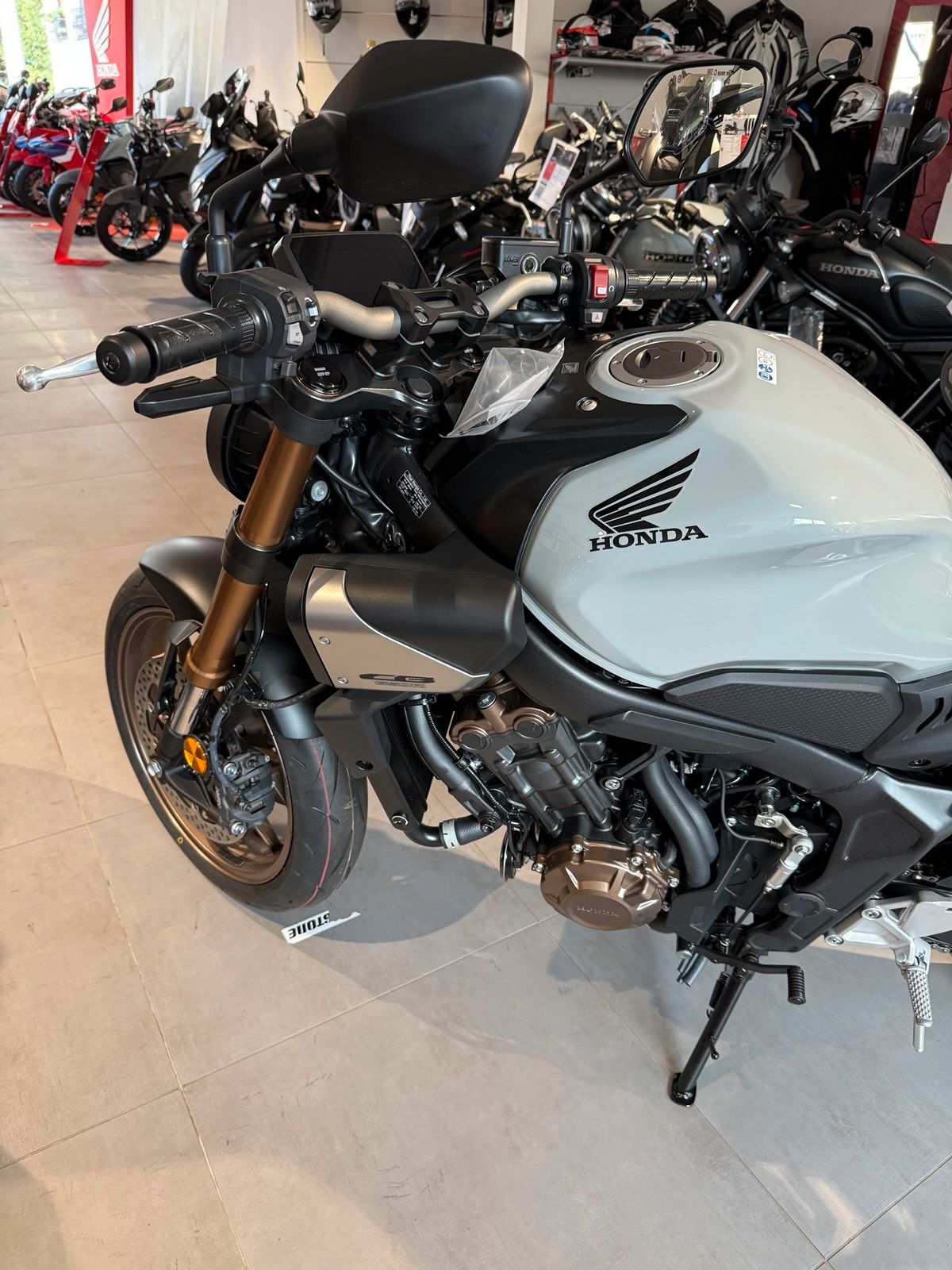 Honda CB650R E-Clutch SonderDEAL!!! -NEU- Gray -