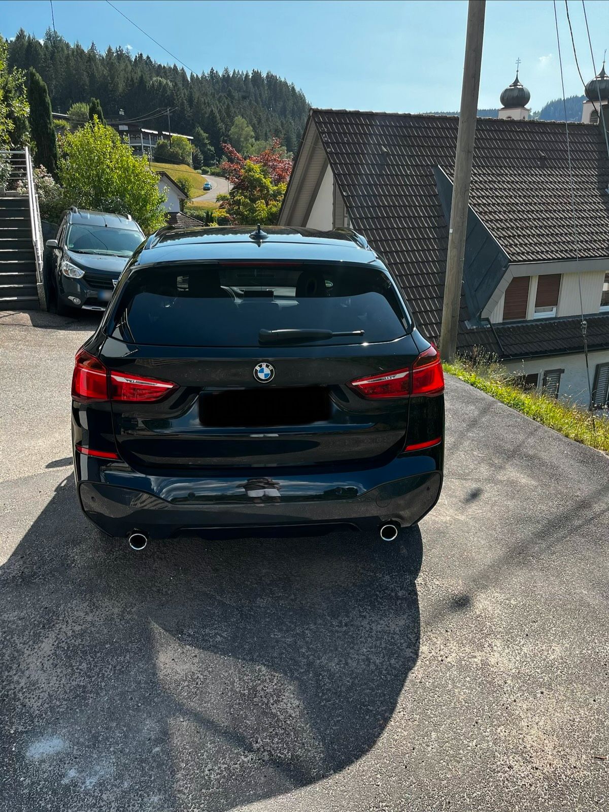 BMW X1 sDrive20i Modell M Sport (07LF)