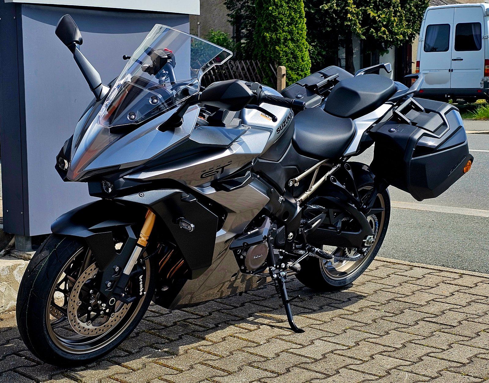 Suzuki GSX-S 1000 GT Travel Vorführer incl. Koffer und Sturzpads