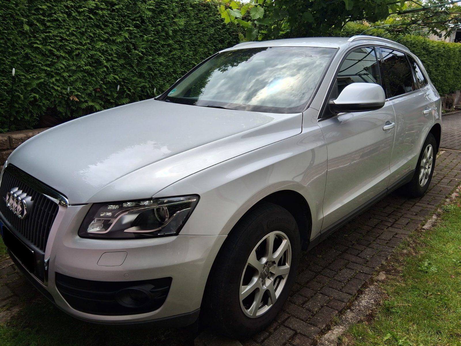 Audi Q5 Quattro | 2.0 TDI | Schaltgetriebe | 8-fach bereift