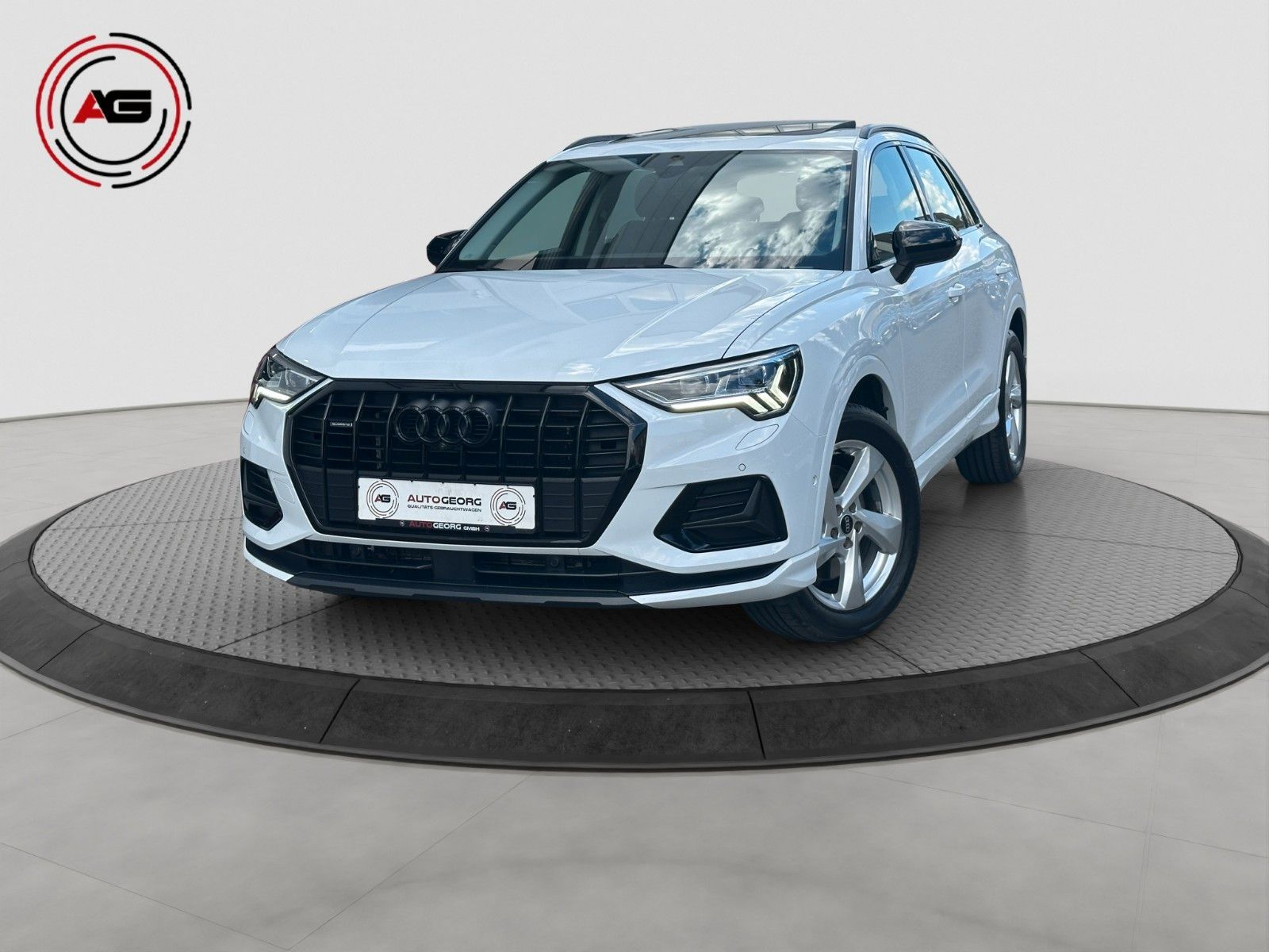 Audi Q3 40TDI quattro MATRIX ACC PANO VIRTUAL 360°AHK