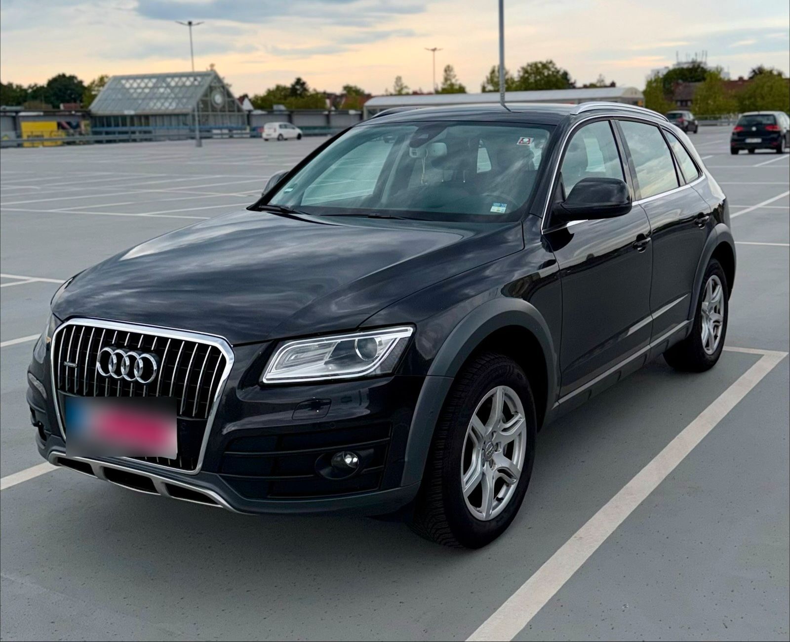 Audi Q5 3.0 TDI V6 quattro Offroad- Euro 6 - 2. Hand- TÜV 07/2028