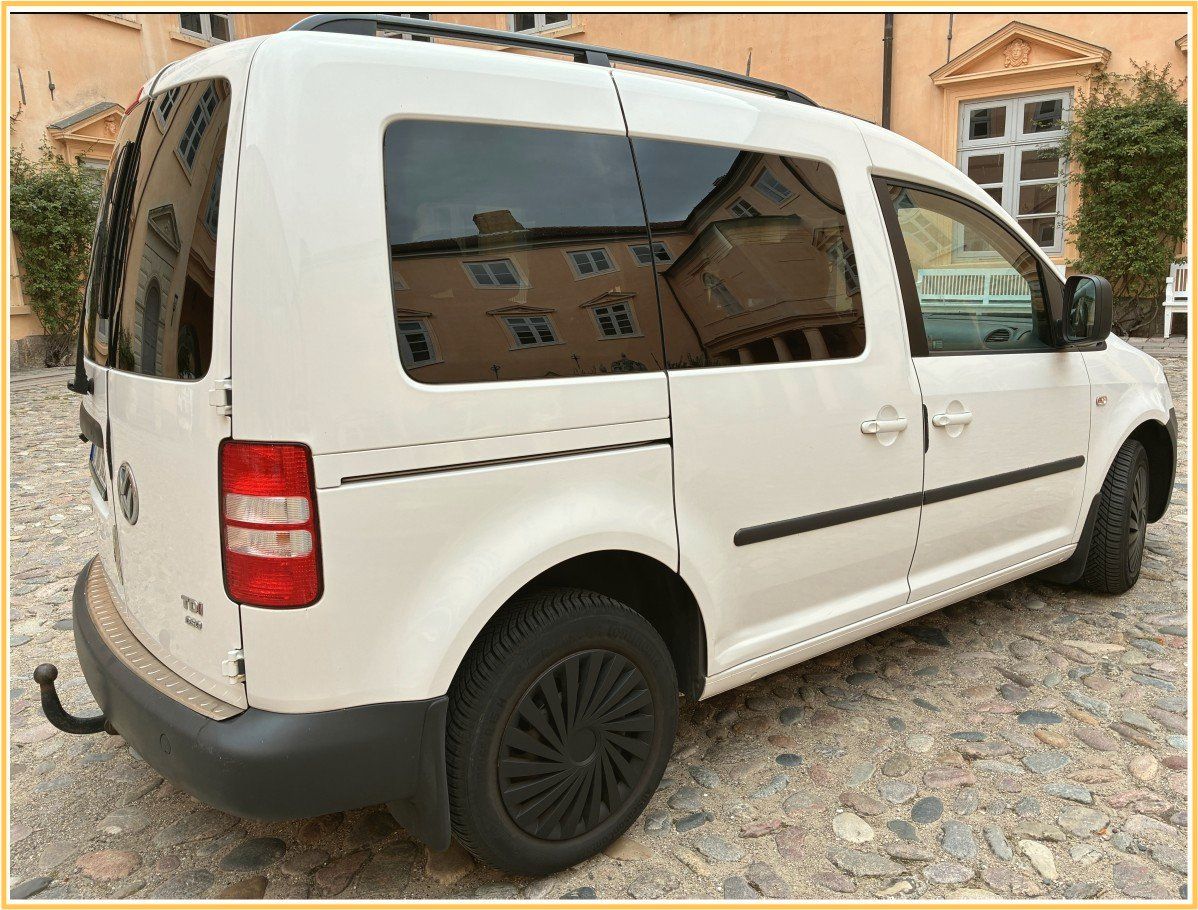 VW Caddy1.6 DSG_01-2013_ZR neu FamilyCAR Diesel 135T Km_Automatik