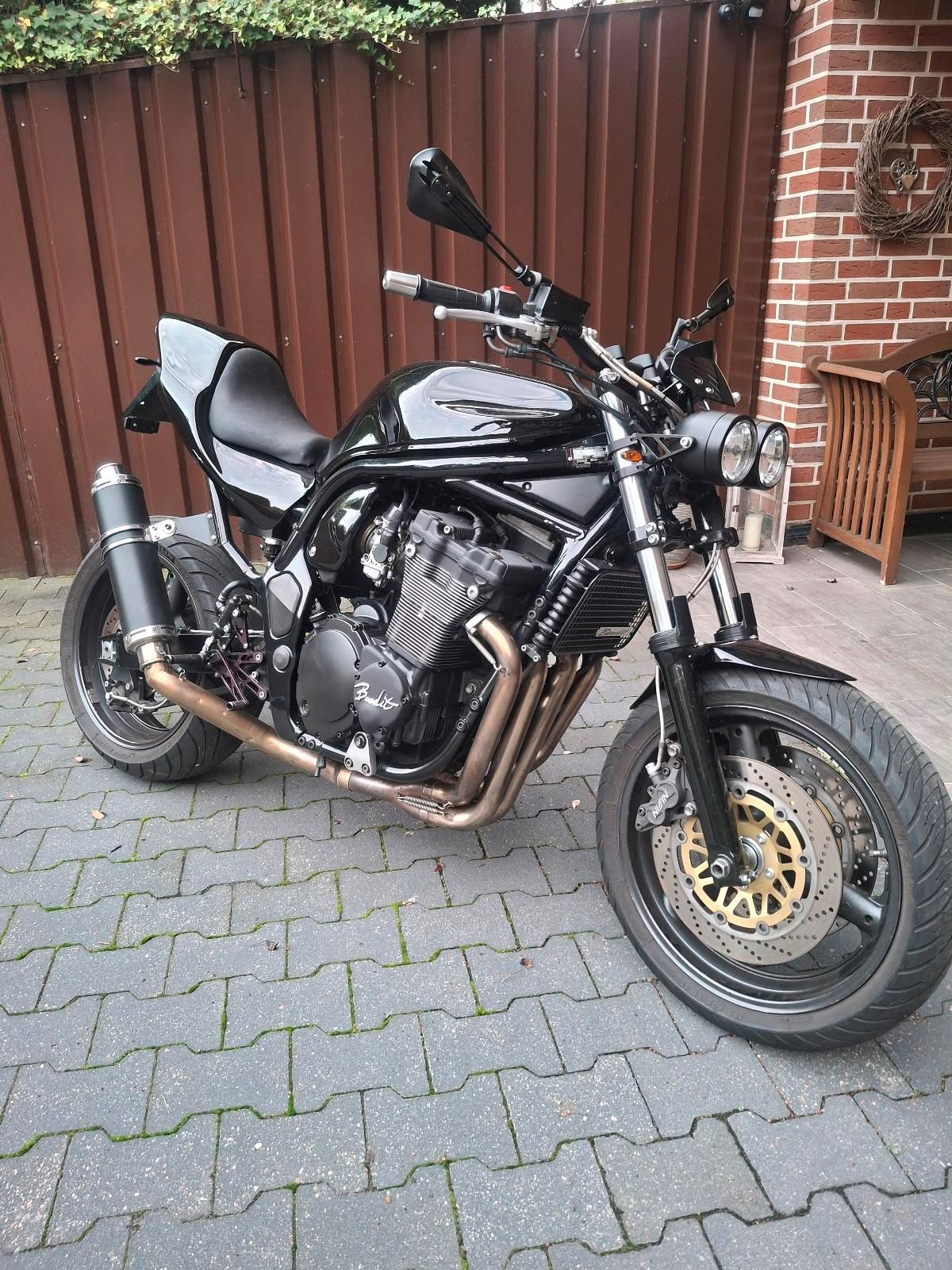 Suzuki Bandit 1200 junk Design Streetfighter