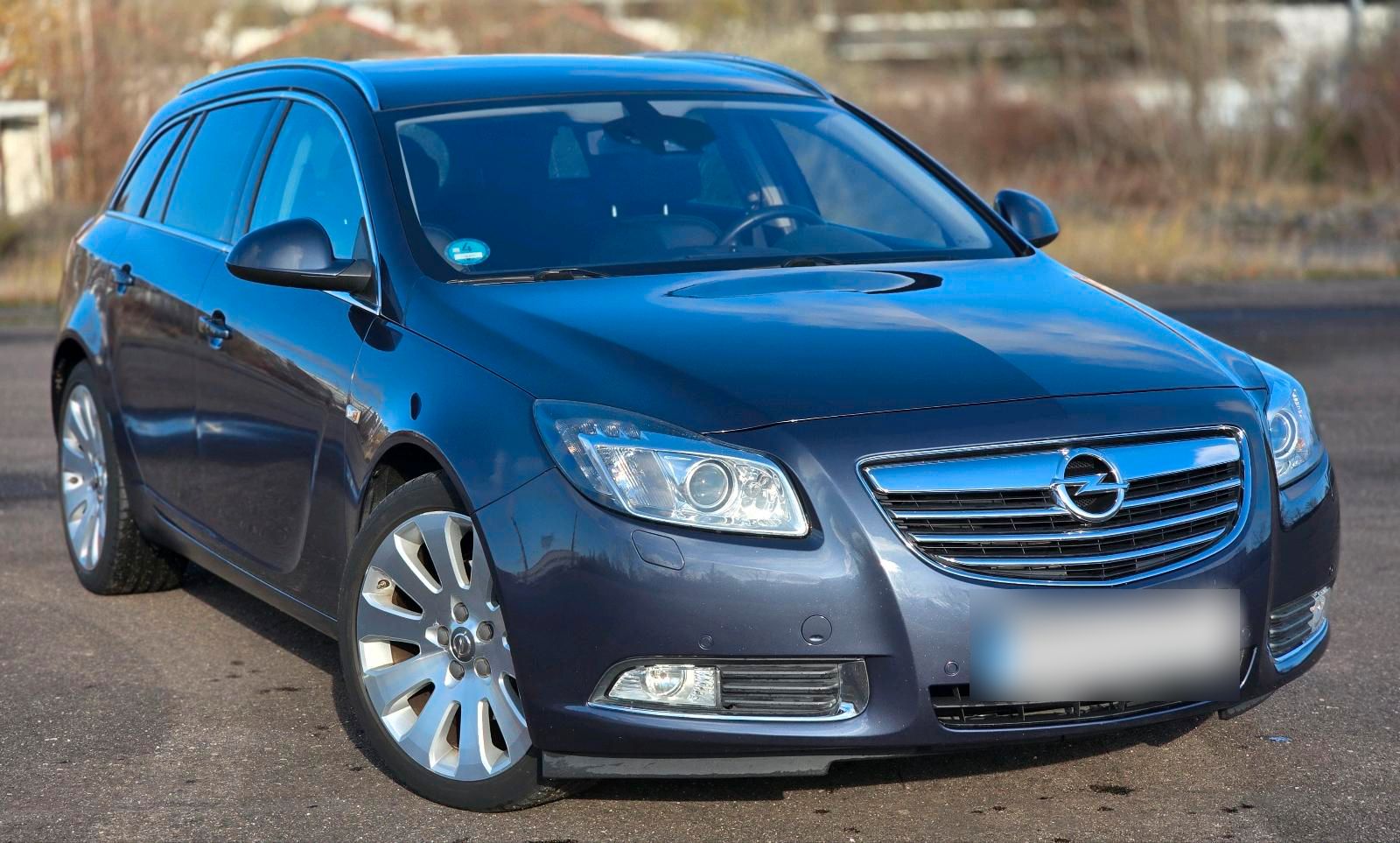 Toller Opel Insignia Kombi 1.6 16V Turbo Sports Tourer Tüv 7.28