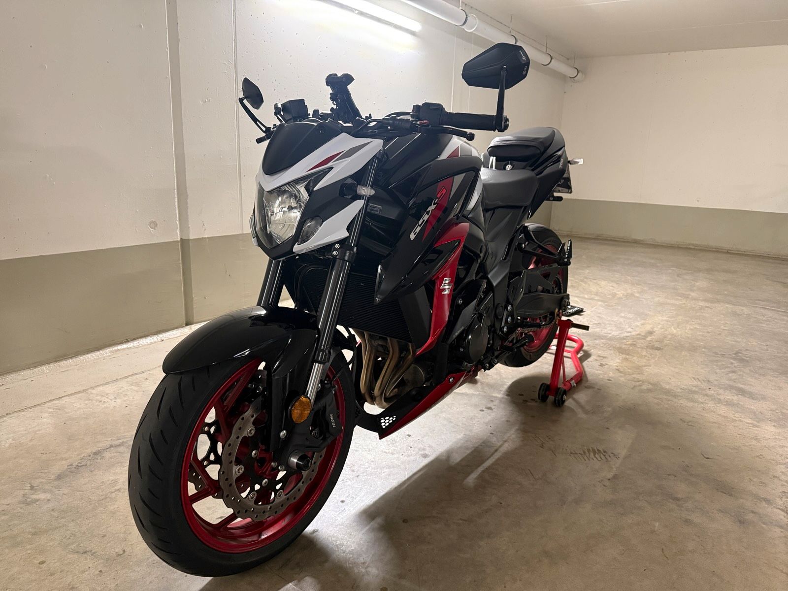Suzuki GSX-S 750 35kW A2 | Arrow | Rizoma | DID