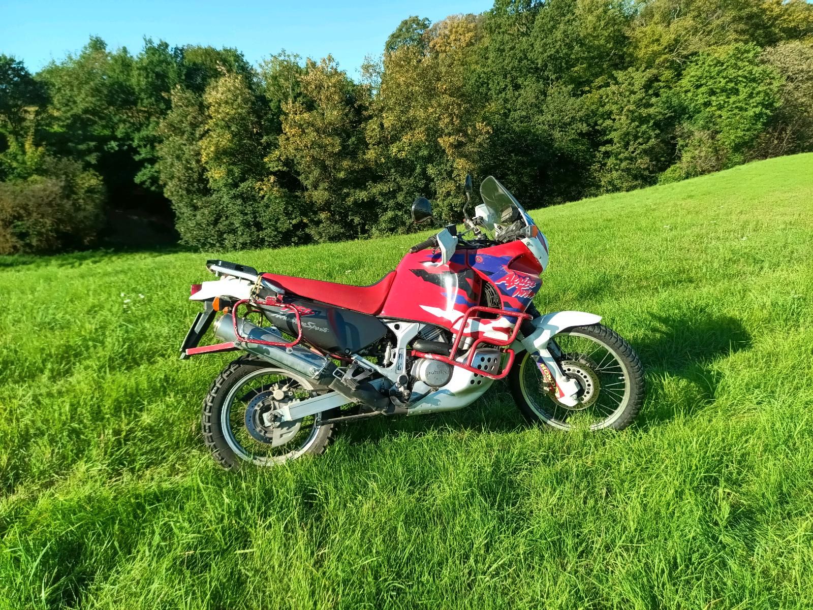 Honda XRV 750 Africa Twin RD07 – TÜV neu – Alukoffer – EZ 05/97