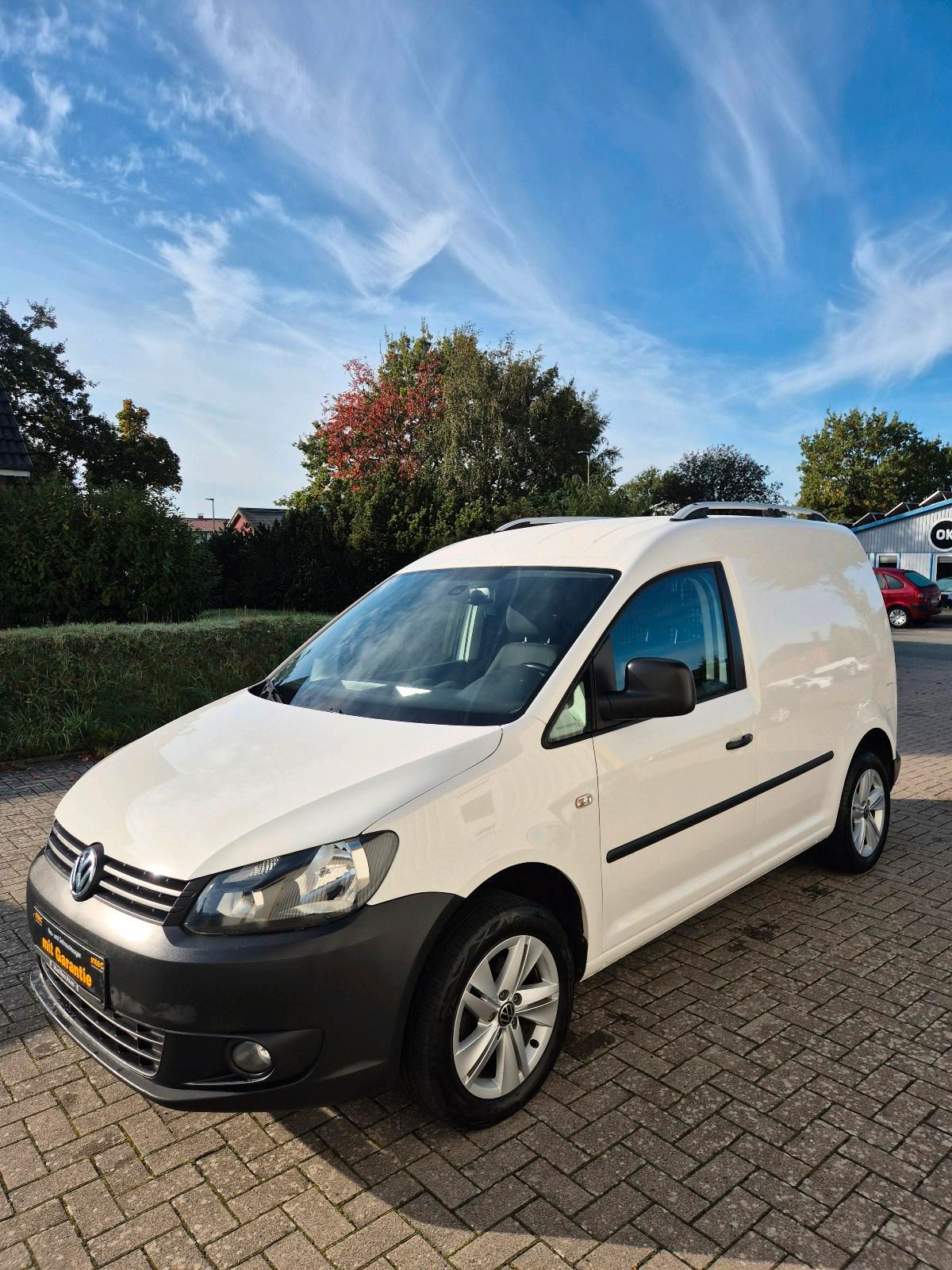 Volkswagen Caddy  Inspektion/Klimaanlage/Anhängerkupplung!
