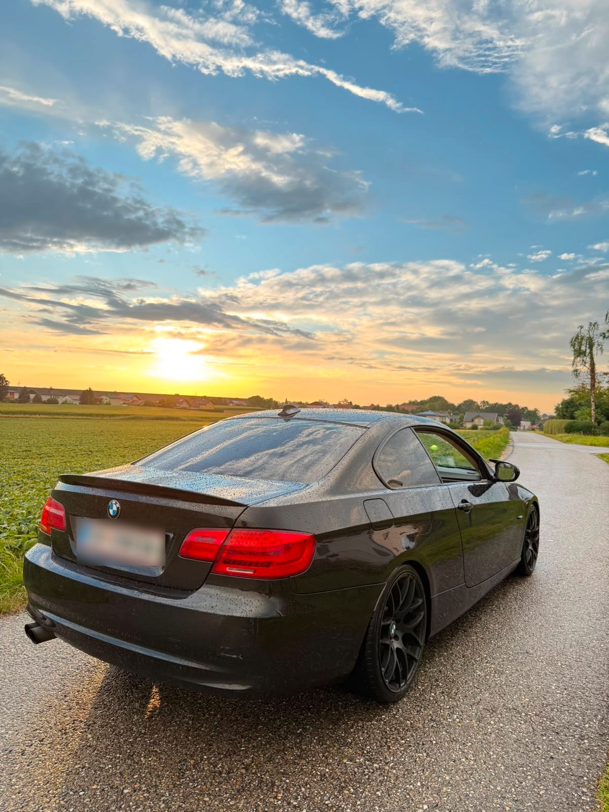 BMW 3er-Reihe 330i E92 Sportwagen / Coupé