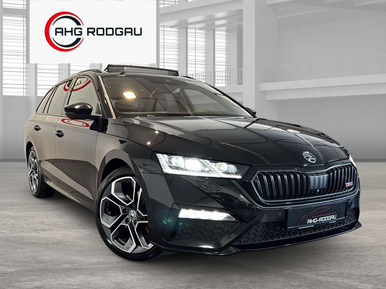 Skoda RS 4x4 HUD/ACC/MASS/360°/AHK/CNTN/AMB/TOT/PANO