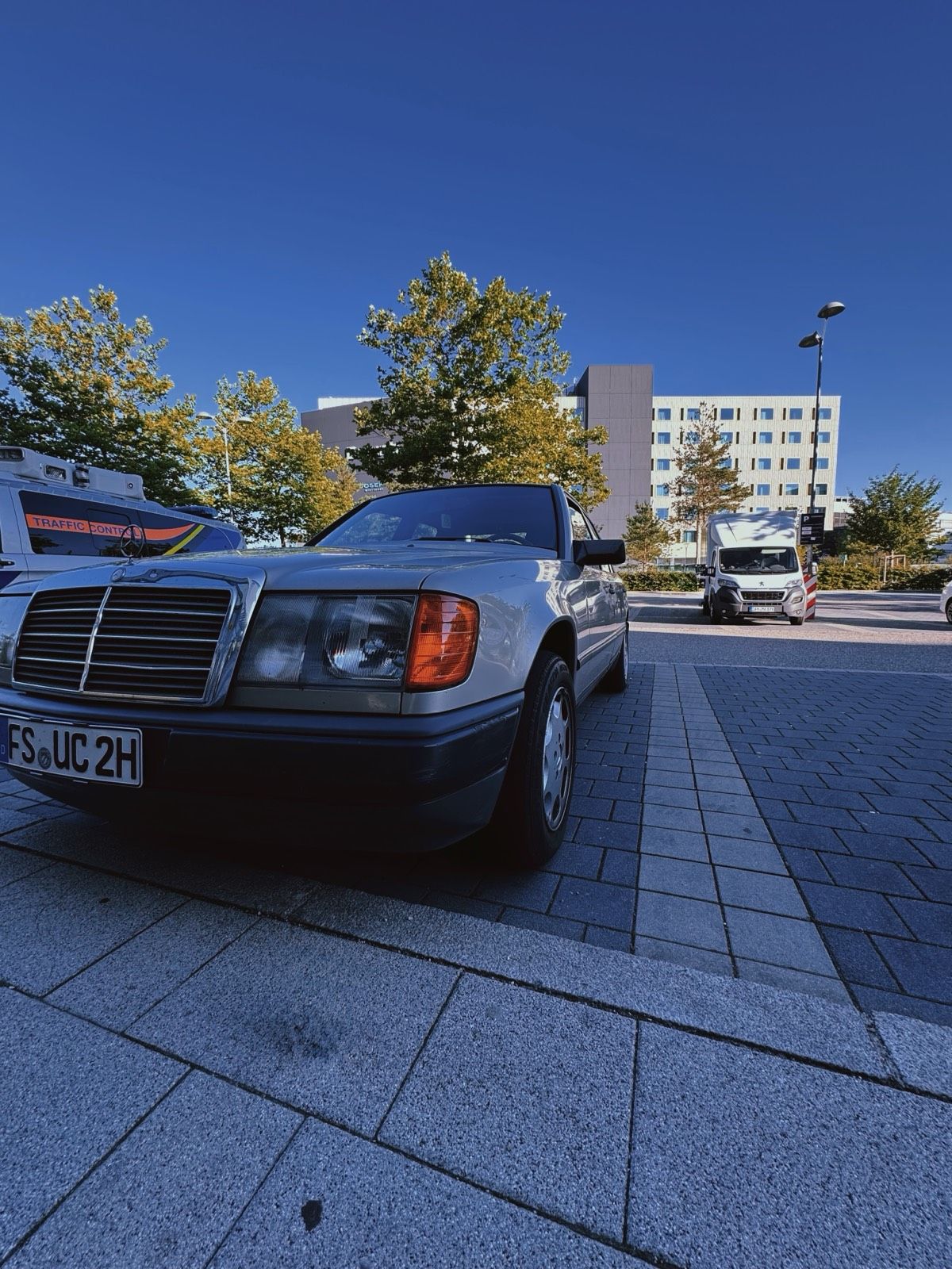 Mercedes Benz W124 230e Mopf0 / Vormopf