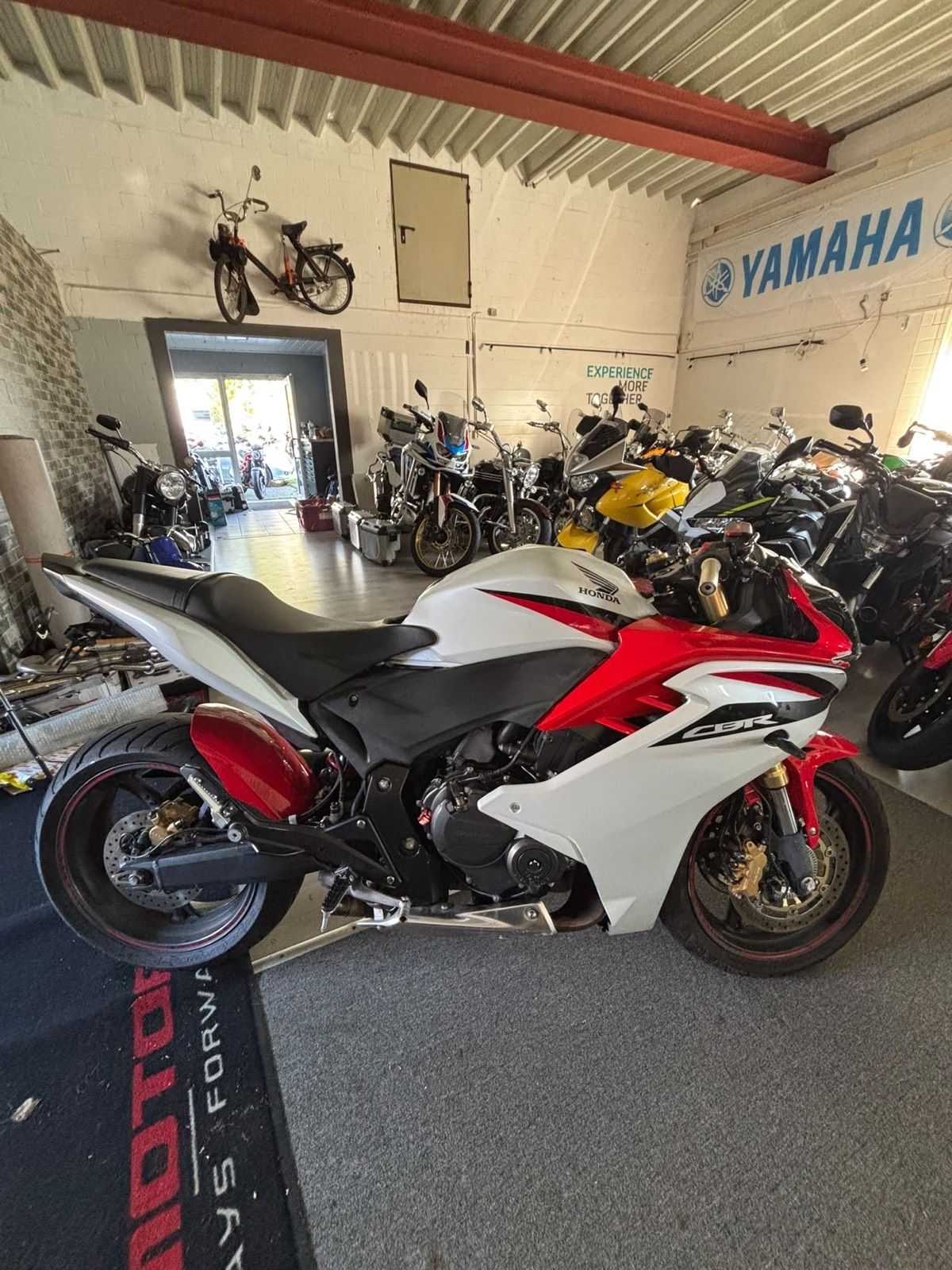 Honda CBR 600F*2011*ABS* Unfall*Bastler Export