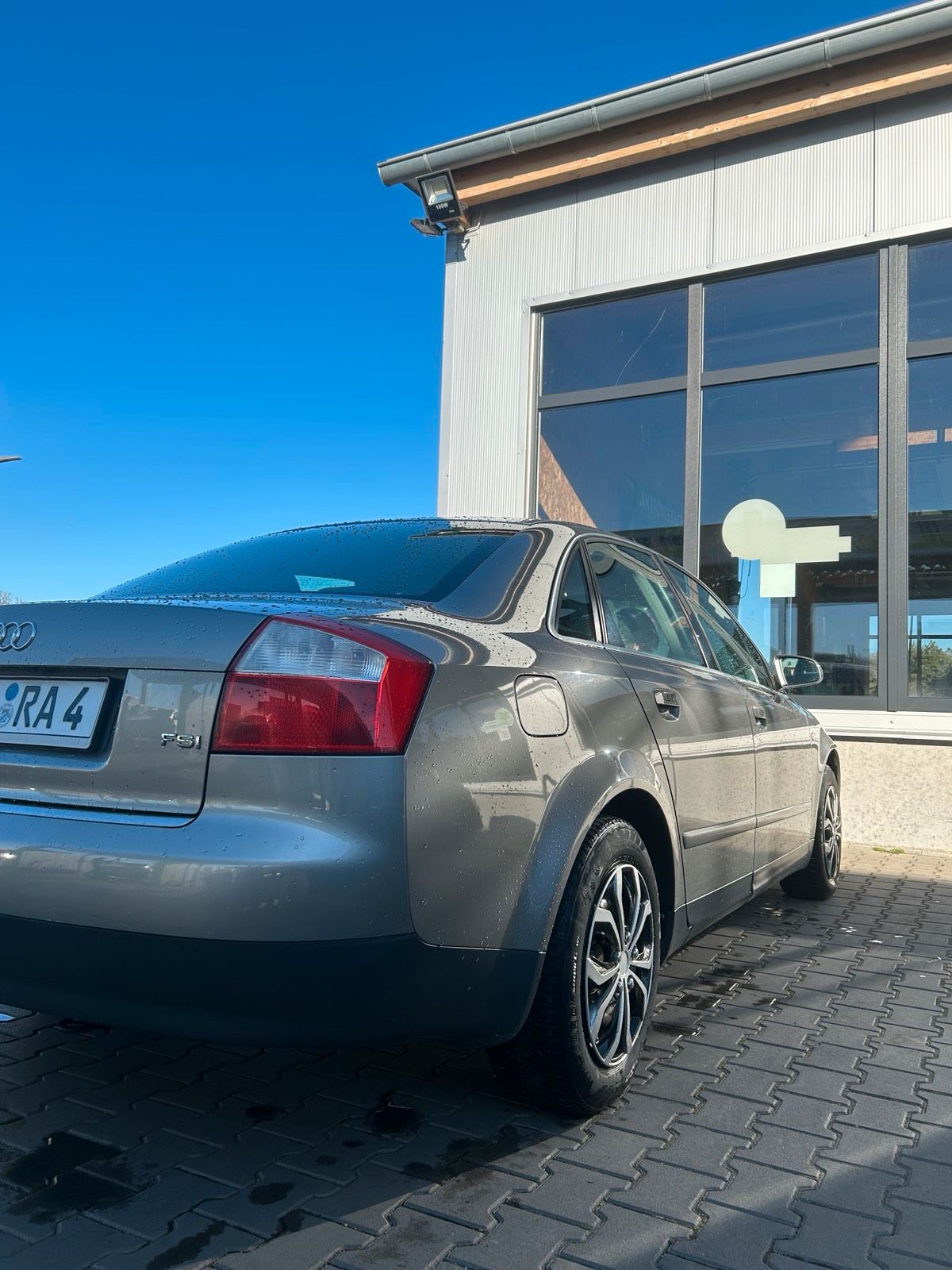 Audi A4 2.0 FSI