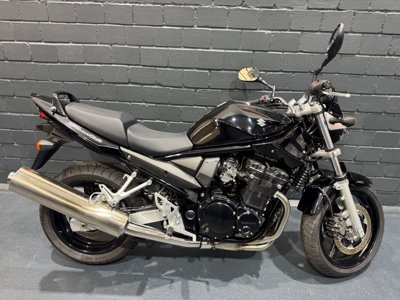 Suzuki GSF 650 A Bandit / 10tkm / HU/AU neu