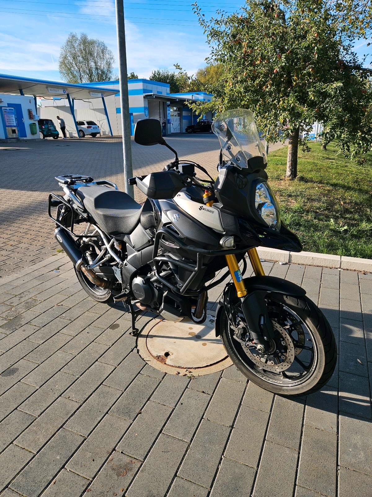 Suzuki V-Strom 1000