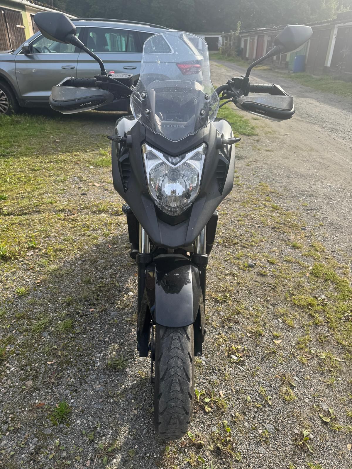 Verkaufe Honda NC700XA RC63 TÜV bis 08.28