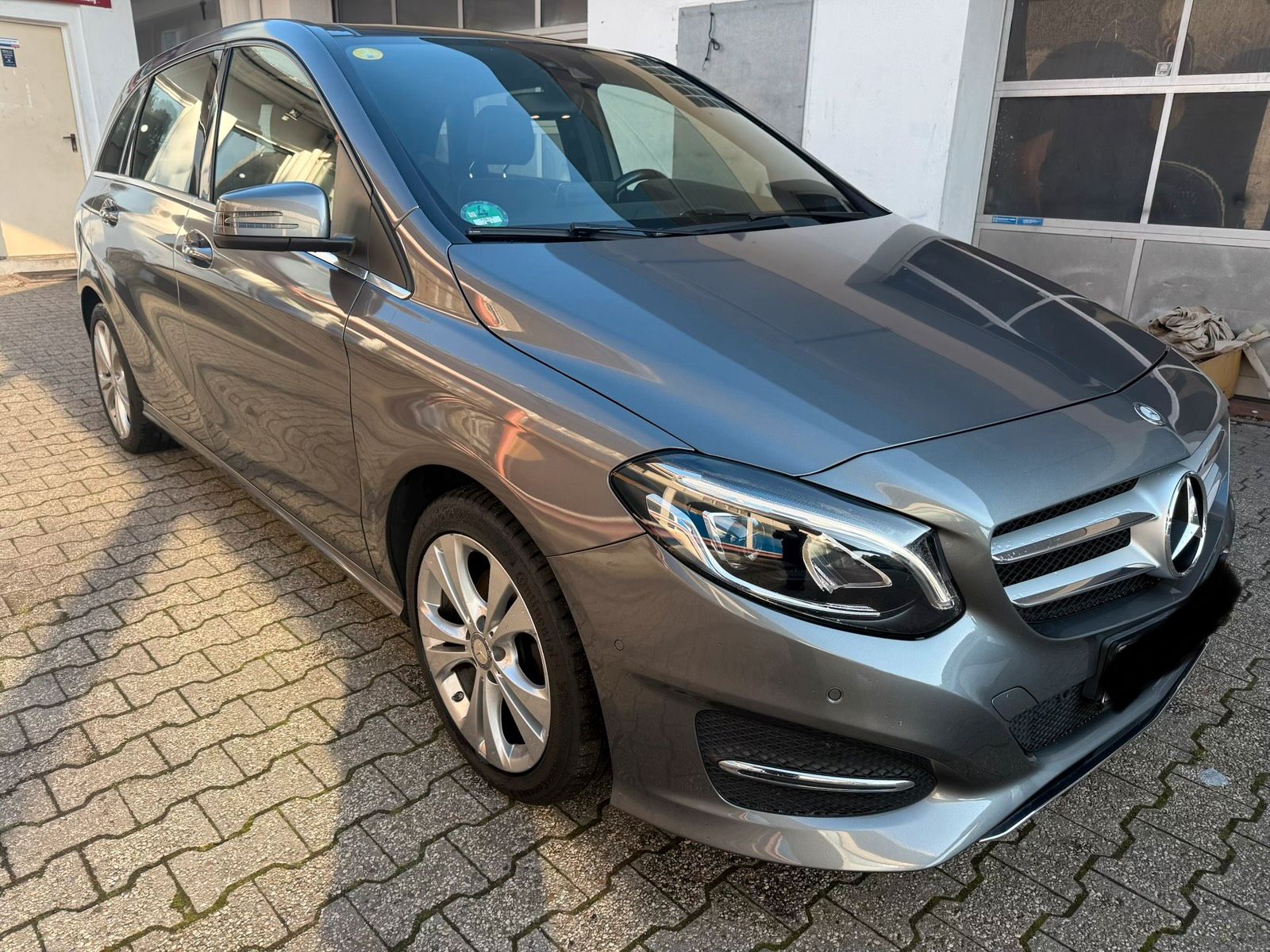 Mercedes Benz B Klasse B200 gepflegt