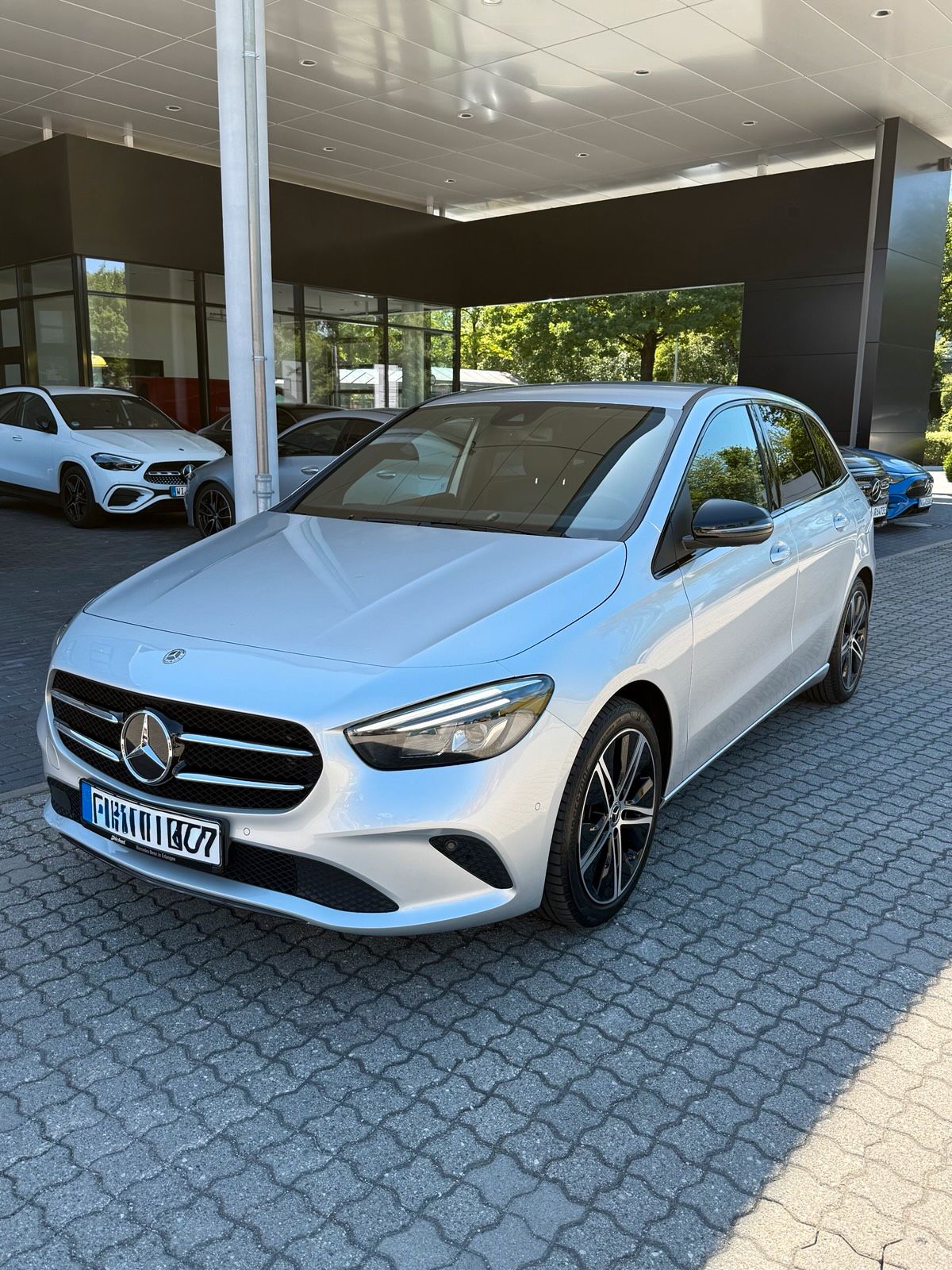Mercedes B Klasse 200 „1,5 Jahre junge Sterne Garantie“