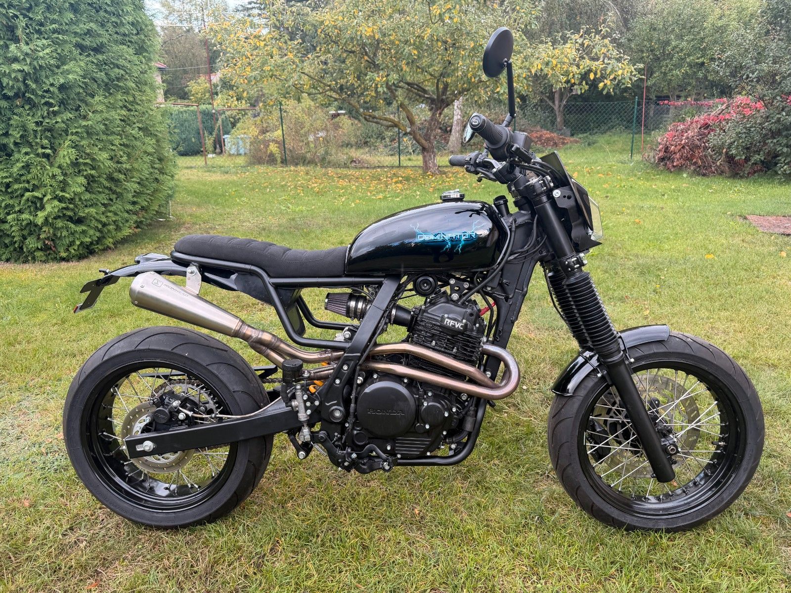 Honda NX 650 Dominator Custom Scrambler