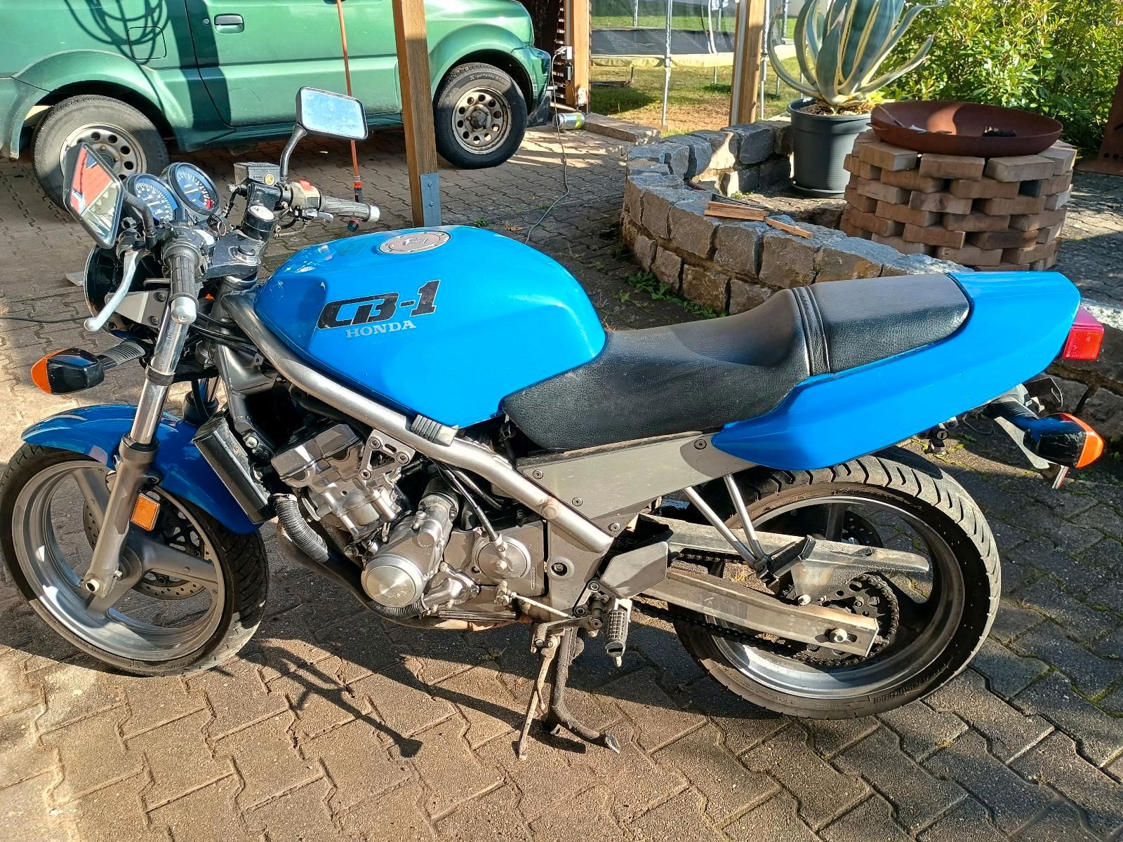 Honda CB1 NC27