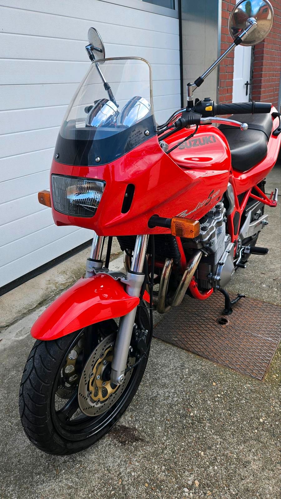 Suzuki Bandit 600 "Kult"/GN77 aus erster Hand