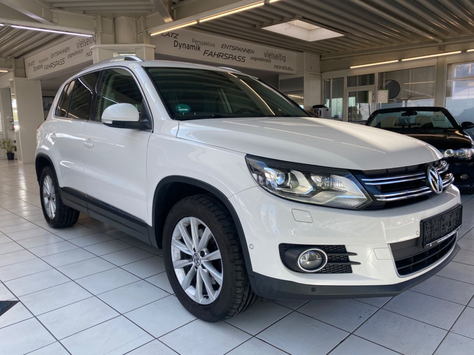 Volkswagen Tiguan Sport & Style BMT,Xenon,Navi,Motor unrund