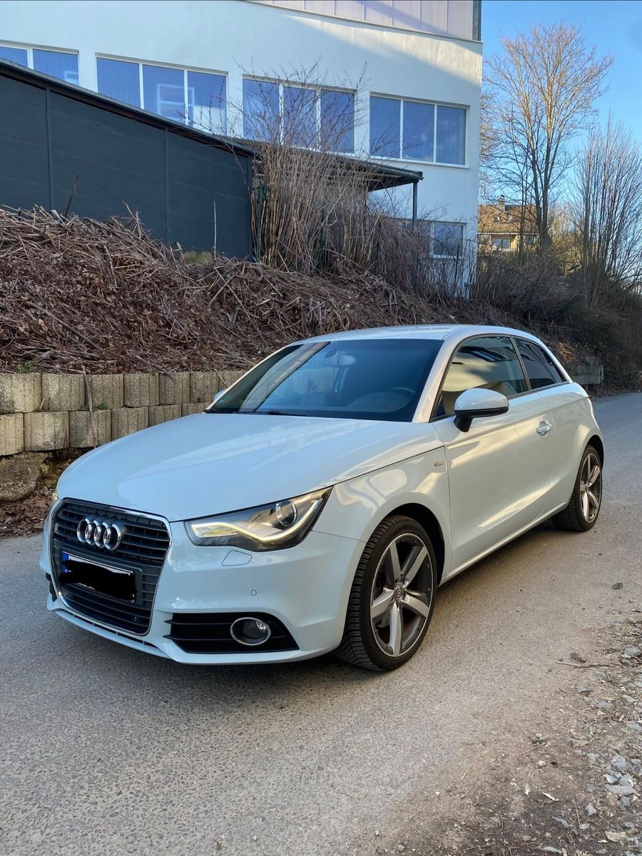 Audi A1 1.4 TFSI S tronic Automatik Bi-Xenon PDC