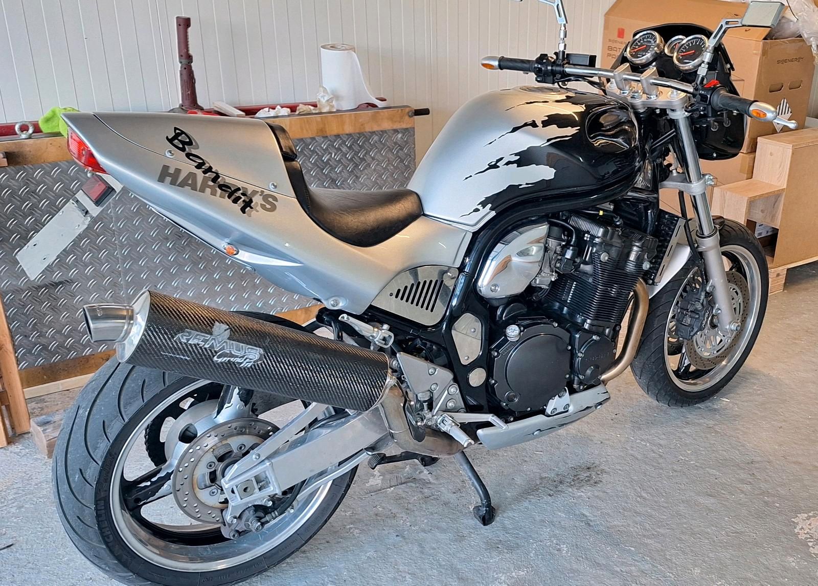 suzuki bandit 1200