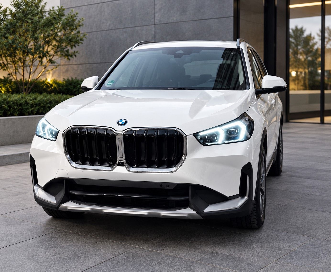BMW X1 xDrive30e PHEV LiCoPro HUD Pano АНК adap.LED 360• 38500€