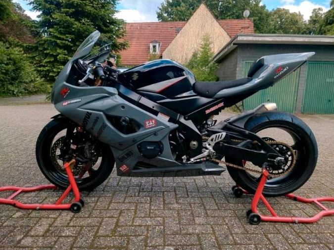 Suzuki Gsx-r 1000 K6 Racebike