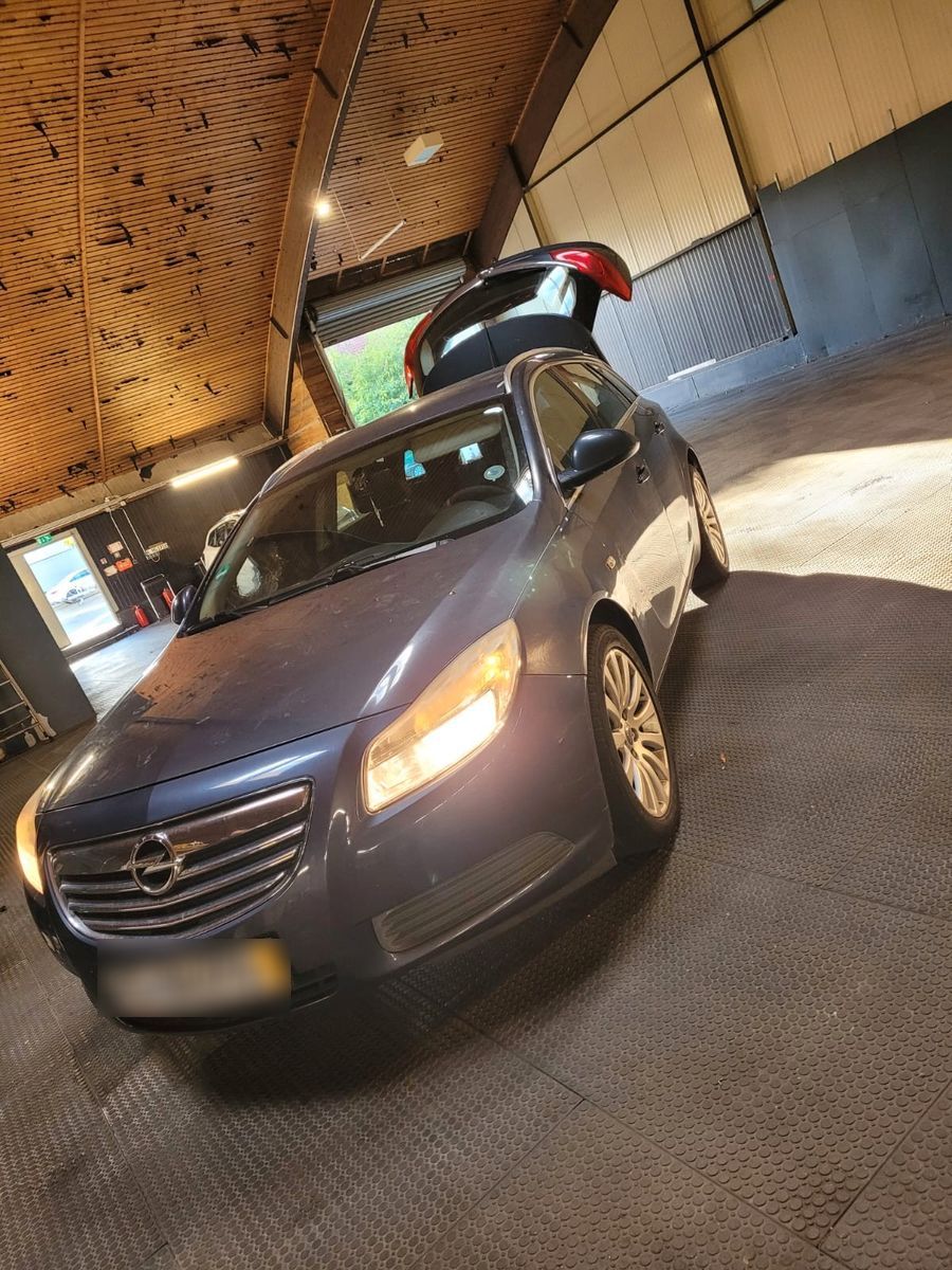 Opel Insignia 1.8 Sport Sport