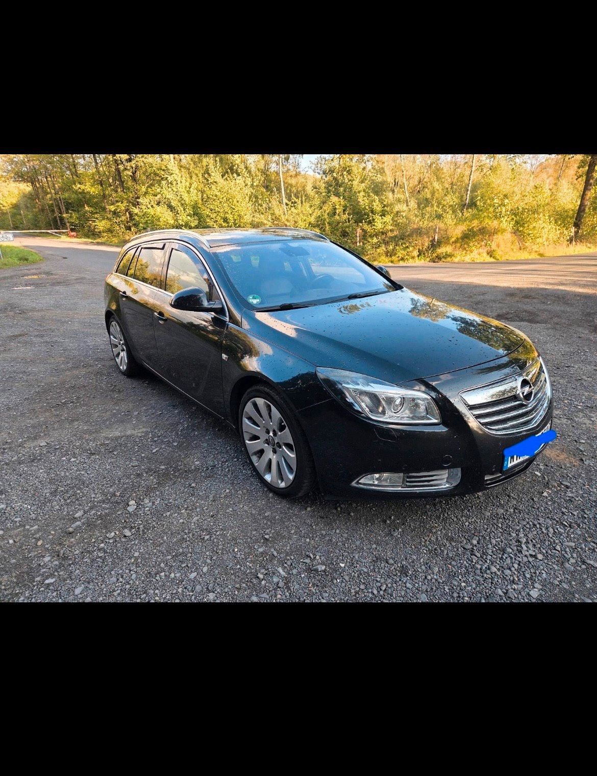 Opel Insignia Sports Tourer Kombi schwarz
