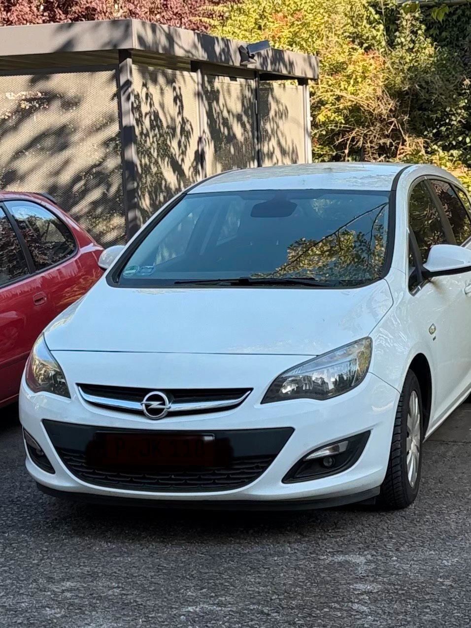Opel Astra J, Baujahr 2014, weiß