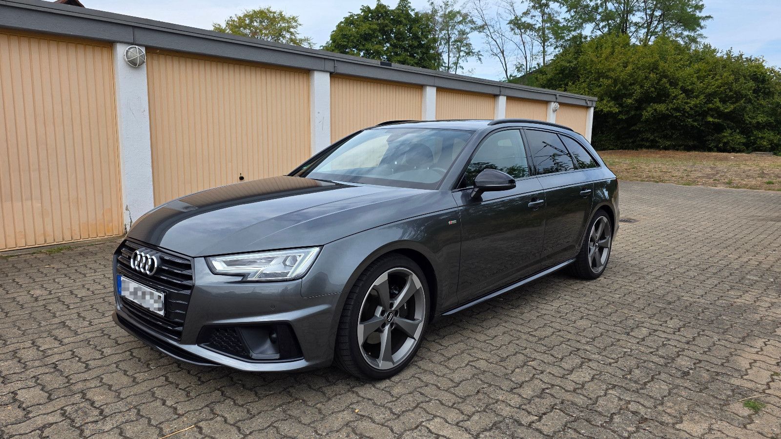 Audi A4 40 TDI S tr. quattro S line Avant S line