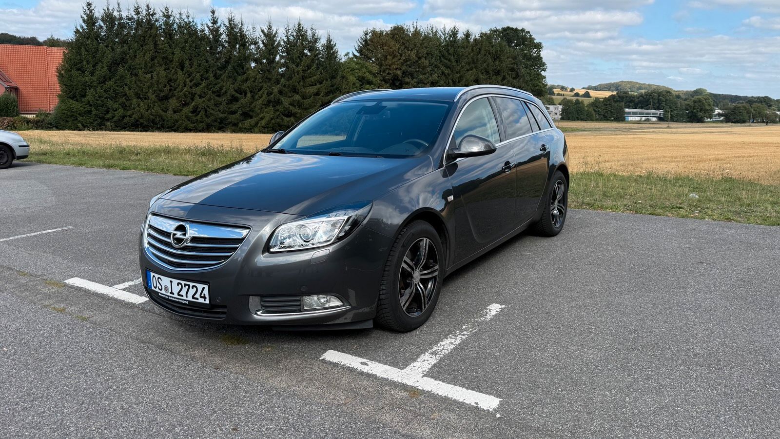 Opel Insignia Zahnriemen/Inspektion/Tüv Neu mit Händlergarantie