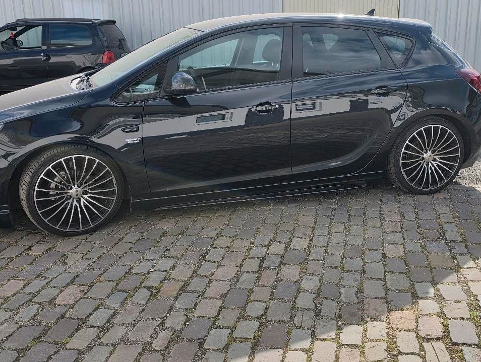 Opel astra J