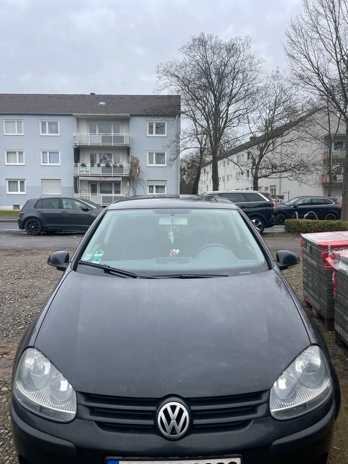 Golf V aus 2003 von erstehand gekauft ich fahre die seit 3.5jahre
