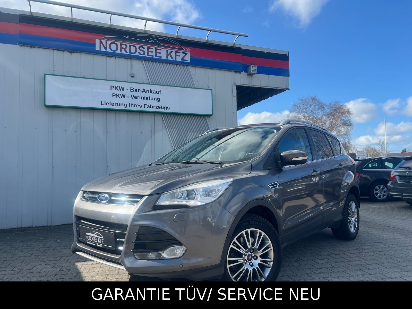 Ford Kuga Titanium AHK Leder Automatik 4x4 PDCXenon