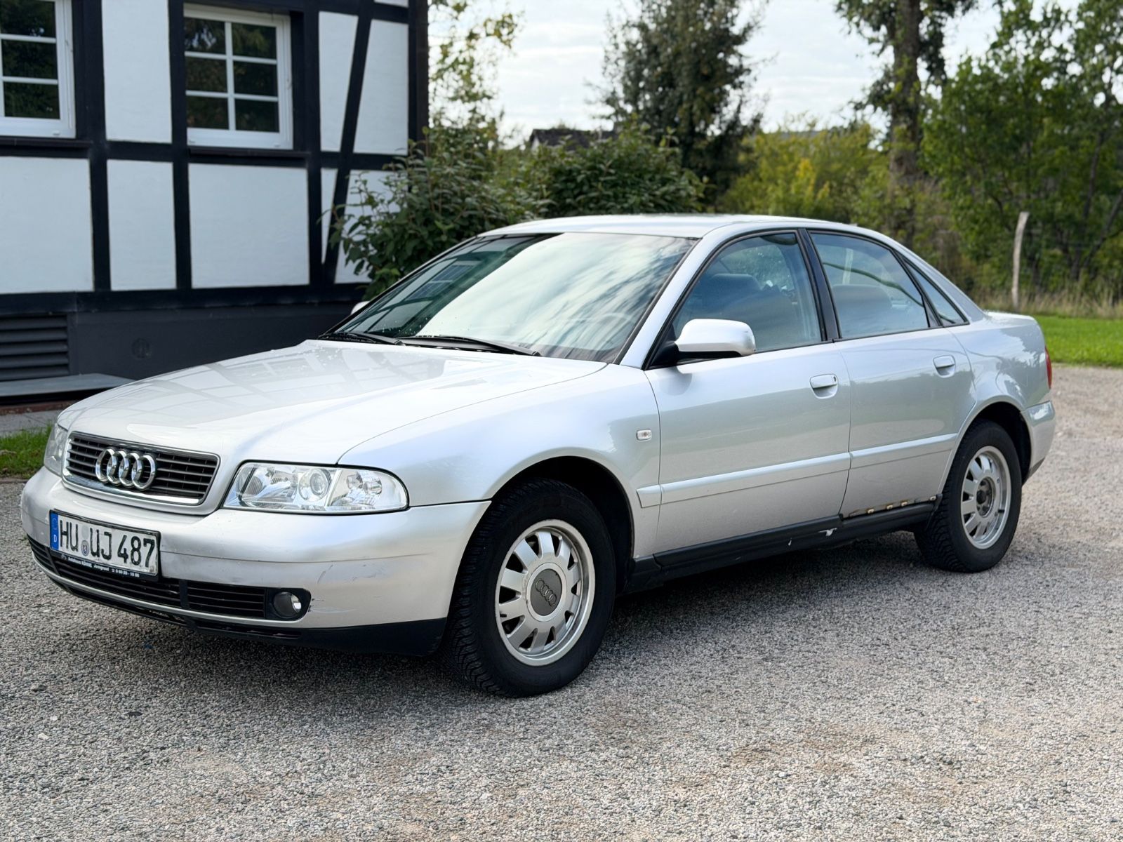 Audi A4 1.6 - Klima TÜV 07.27