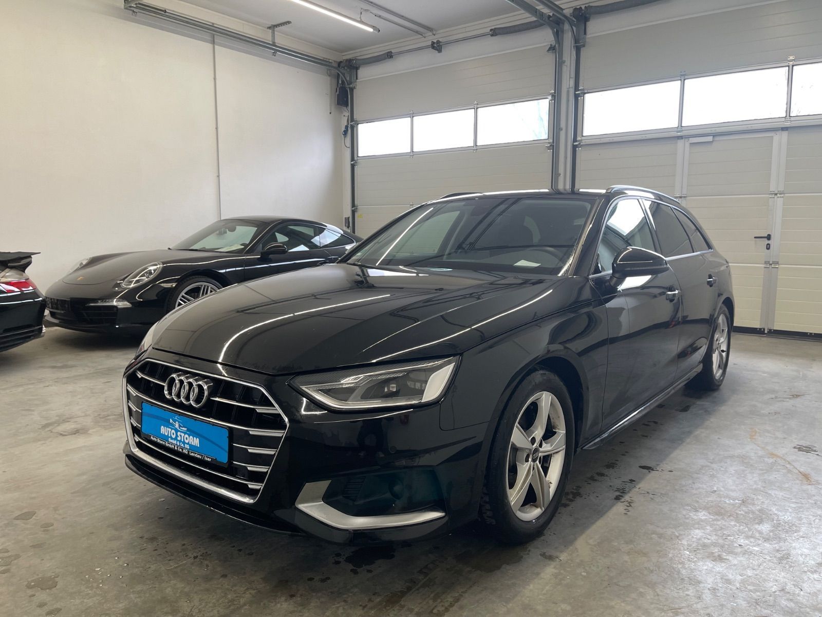 Audi A4 Avant 30 TDI advanced*LED*NAVI*PDC*AHK* SHZ+L