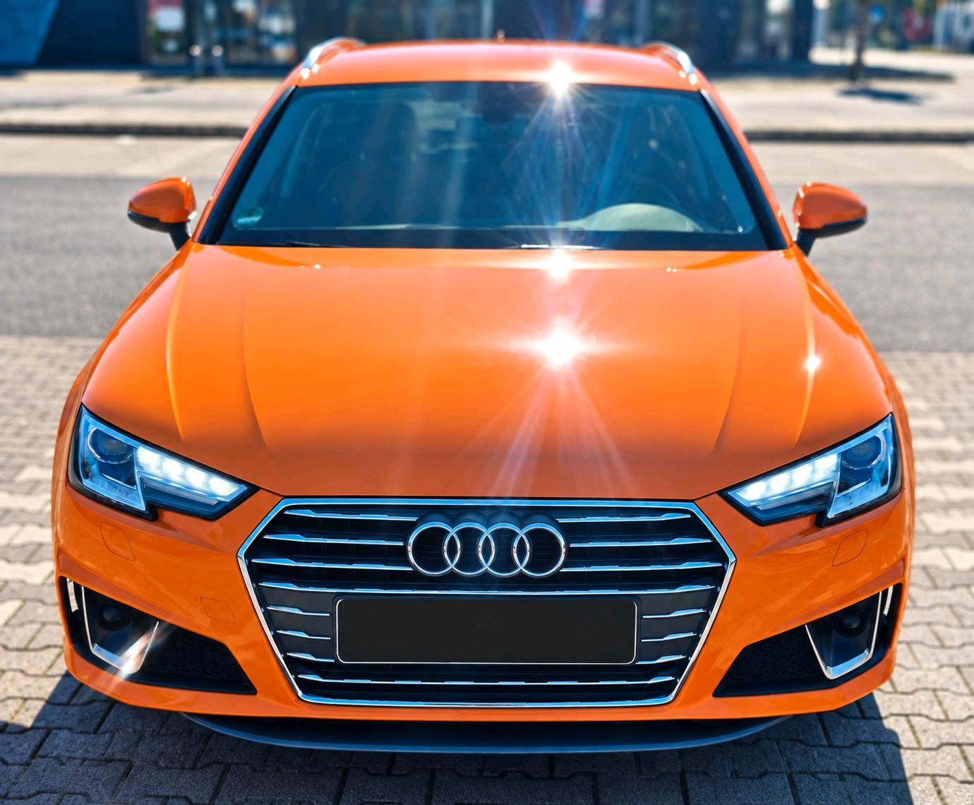 Audi A4 Avant S-Line TDI 40 2019 TÜV 06/2028 Sommer-und Winterf