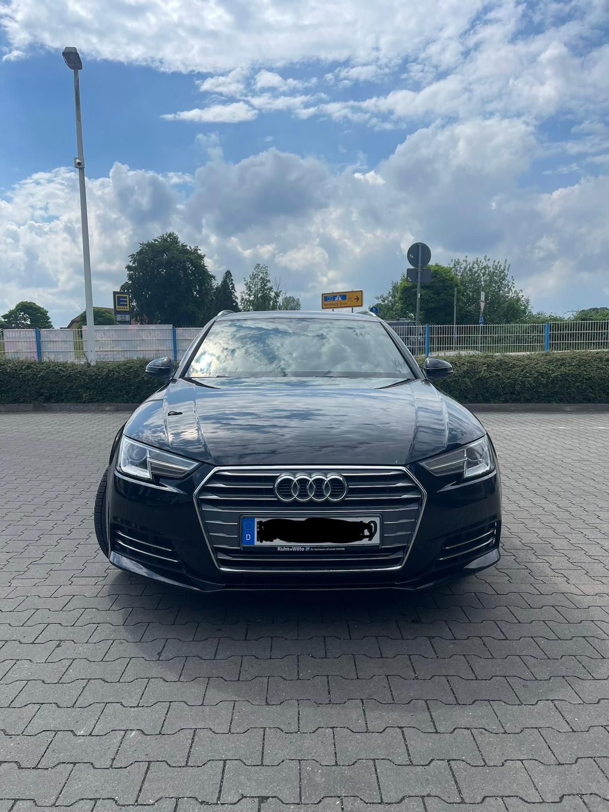 Audi  A4 Avant S line 2.0 TDI 150 PS - Gepflegter Zustand