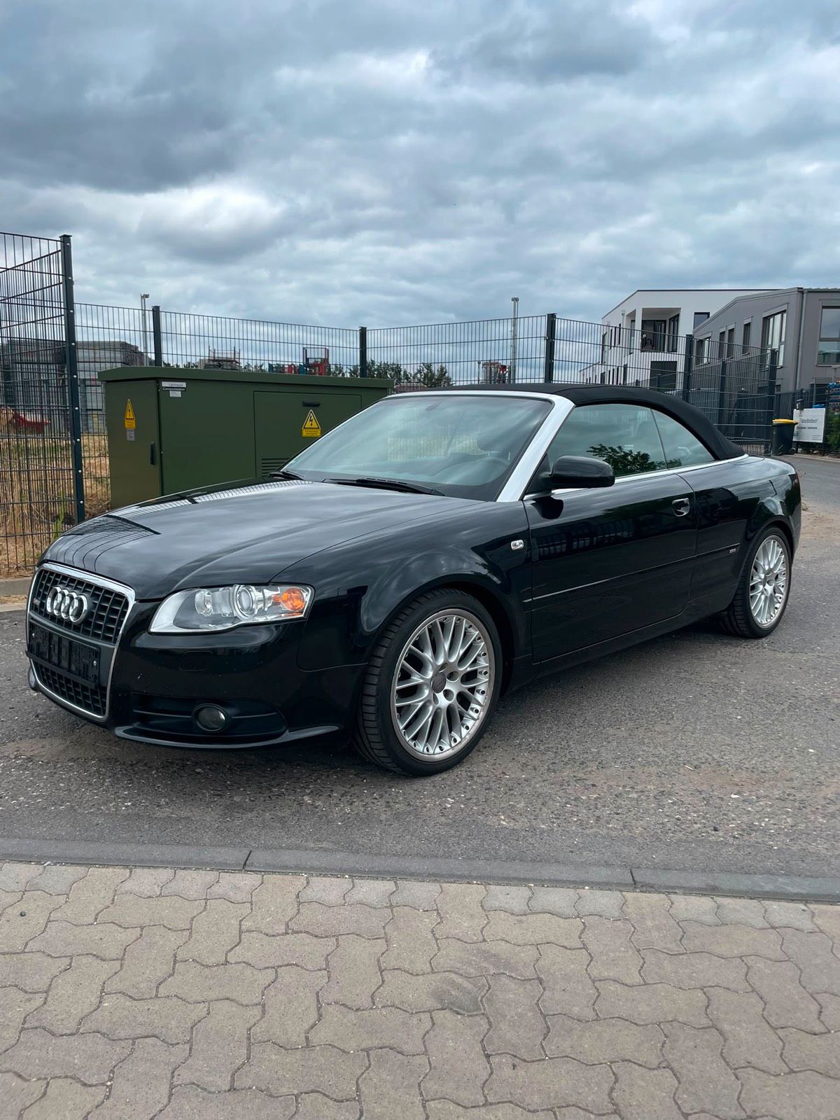 Audi A4 Cabrio S line / 200 PS / Neues Verdeck / T├╝v neu