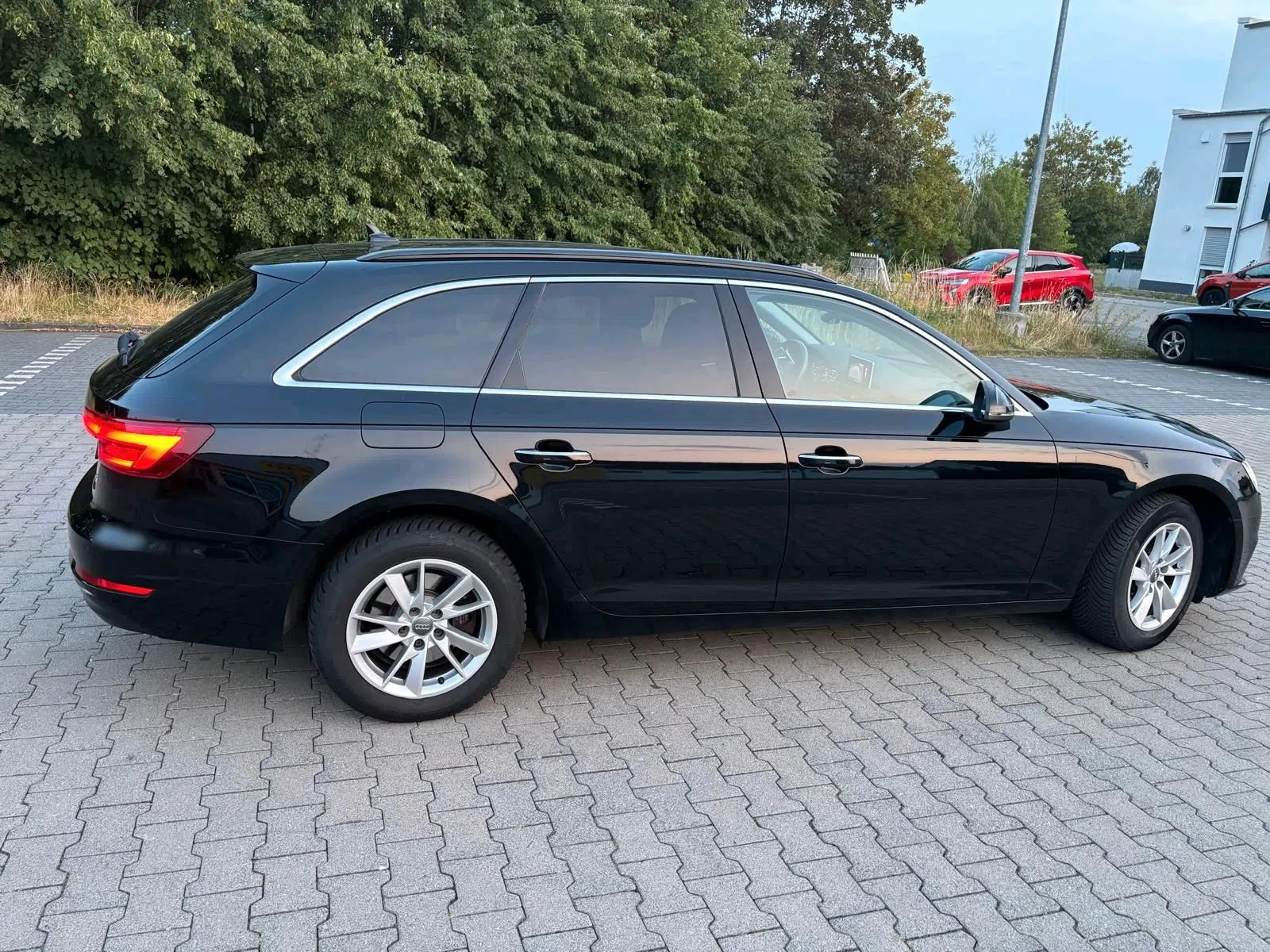 Audi A4 Avant 2.0 TDI S tronic - Cockpit Virtual TOP ZUSTAND